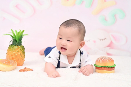 东阳宝宝在妈妈肚子里